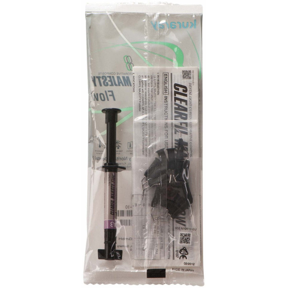 Clearfil Majesty Flow, hybrid composite, light-curing, radio-opaque, A3, 3.2 g syringe